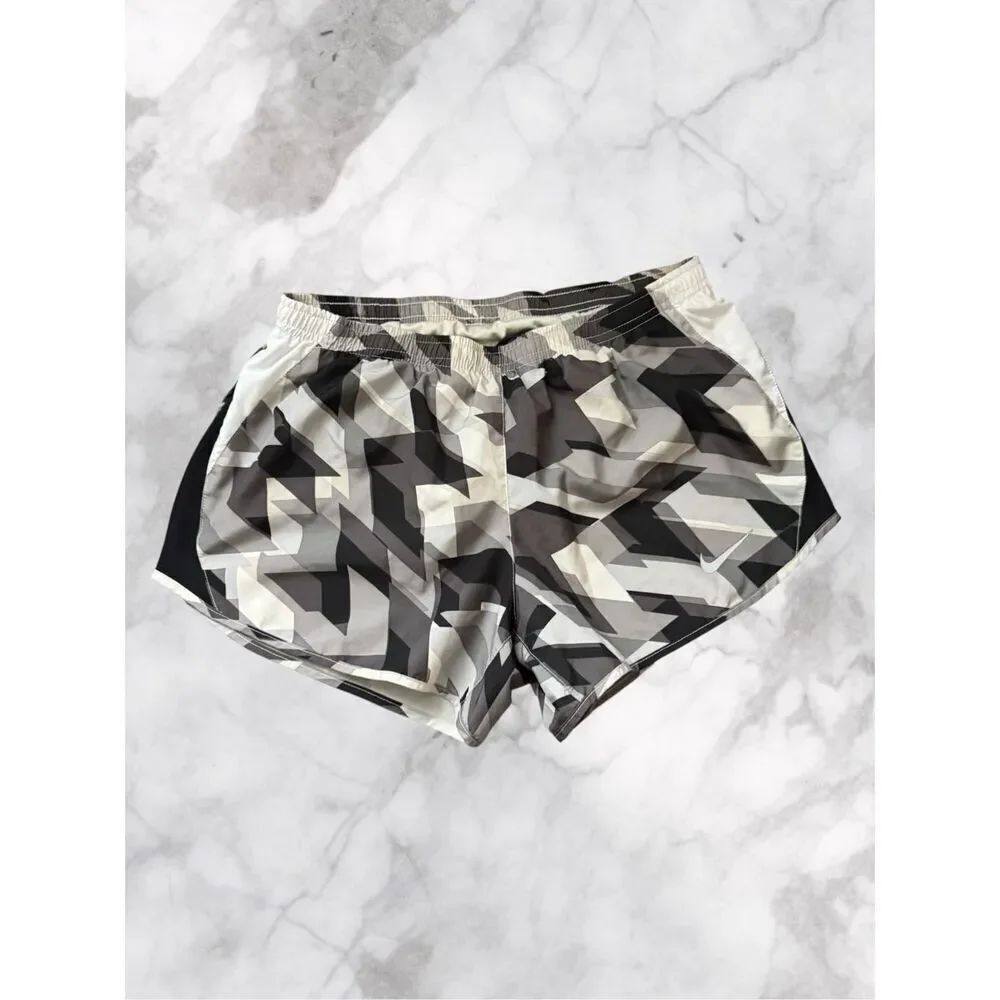 Nike Shorts Size Medium